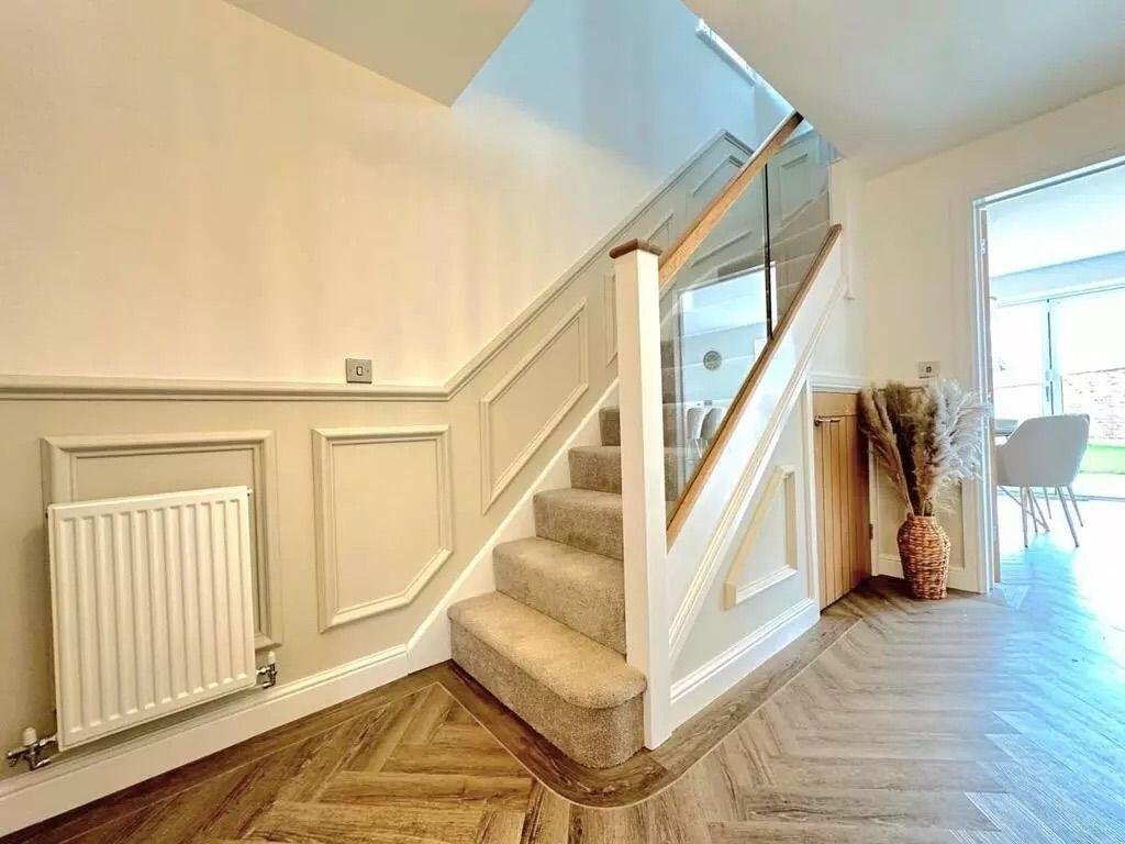 House in Irthlingborough, Crow Hill - More