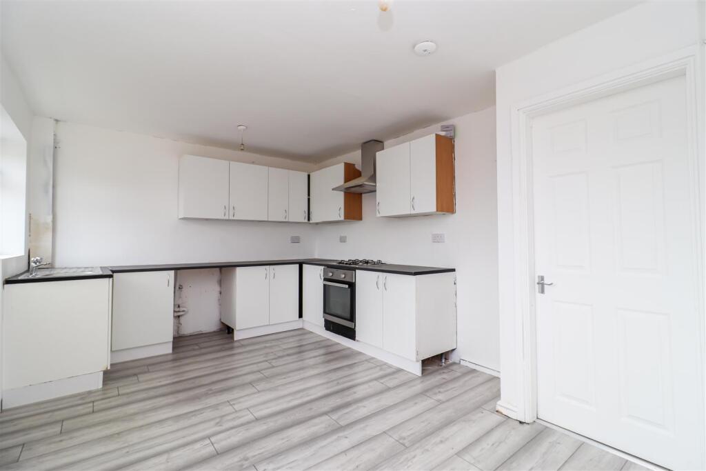 Main image of property: Throstle Row, Knottingley