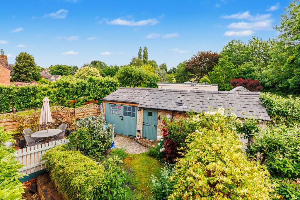 House in Combrook - View 4