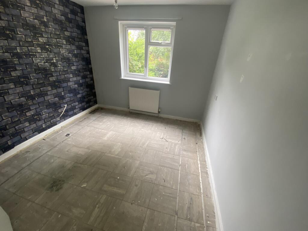 6 Padley Way, Sheffield, South Yorkshire S5 6LJ photo 4