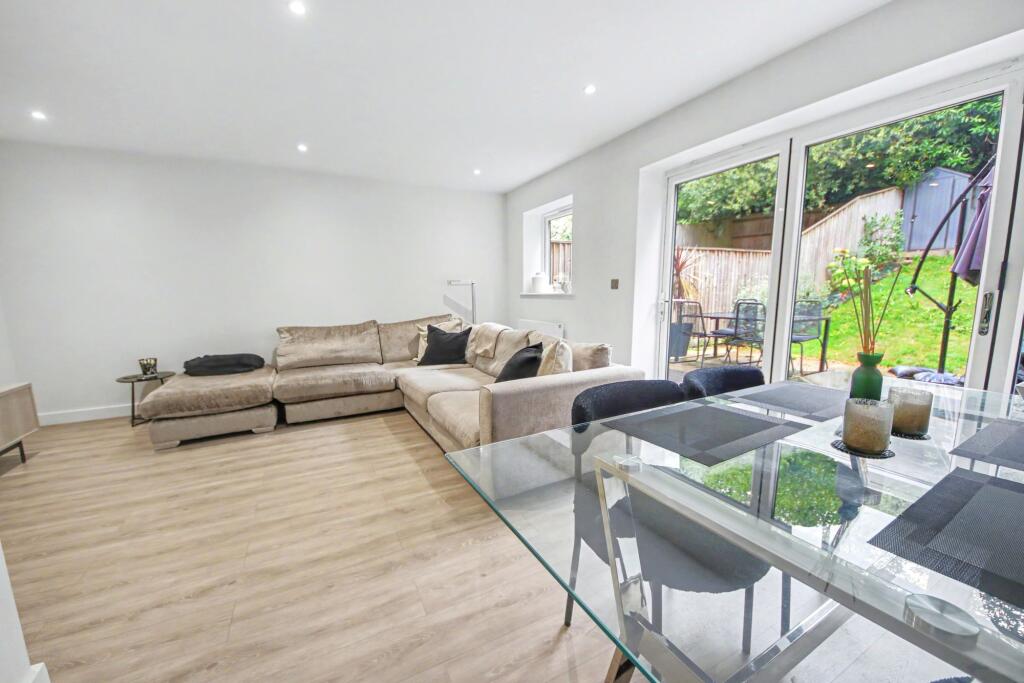 House in Southampton - View 5