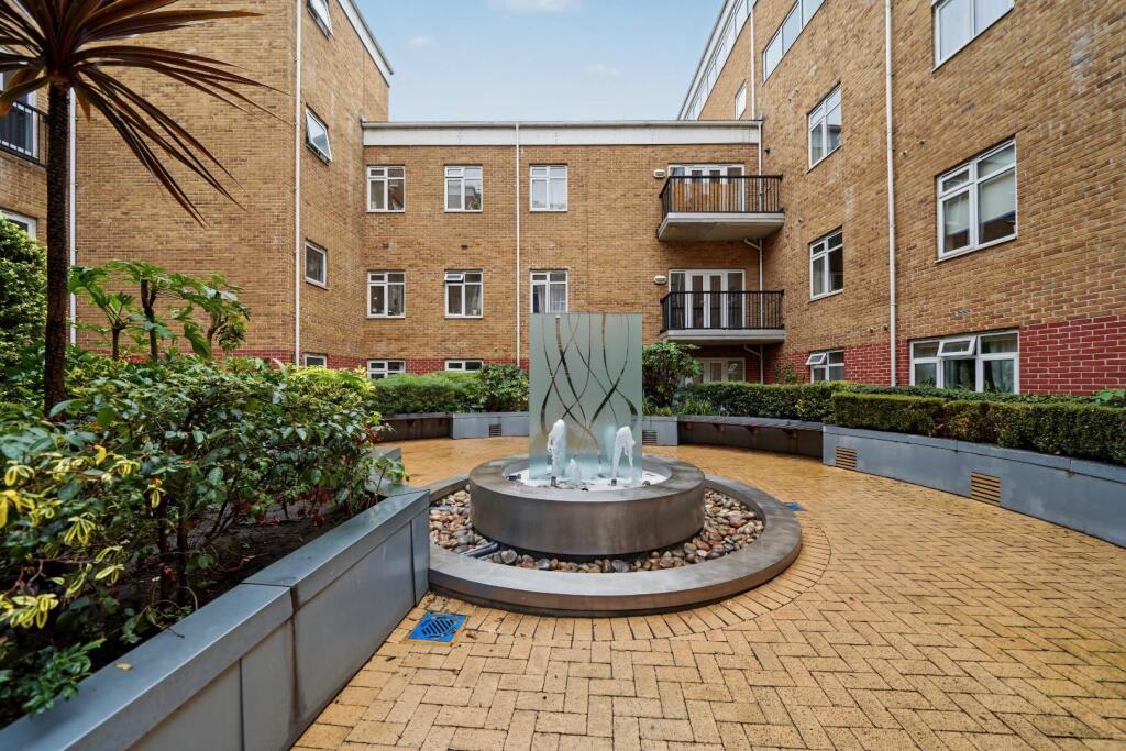 Goswell Road, London, EC1V photo 2