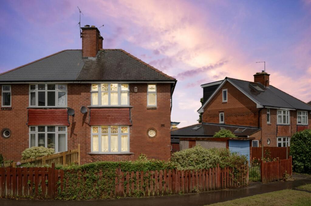 Main image of property: Thorpe House Rise, Sheffield, South Yorkshire, S8