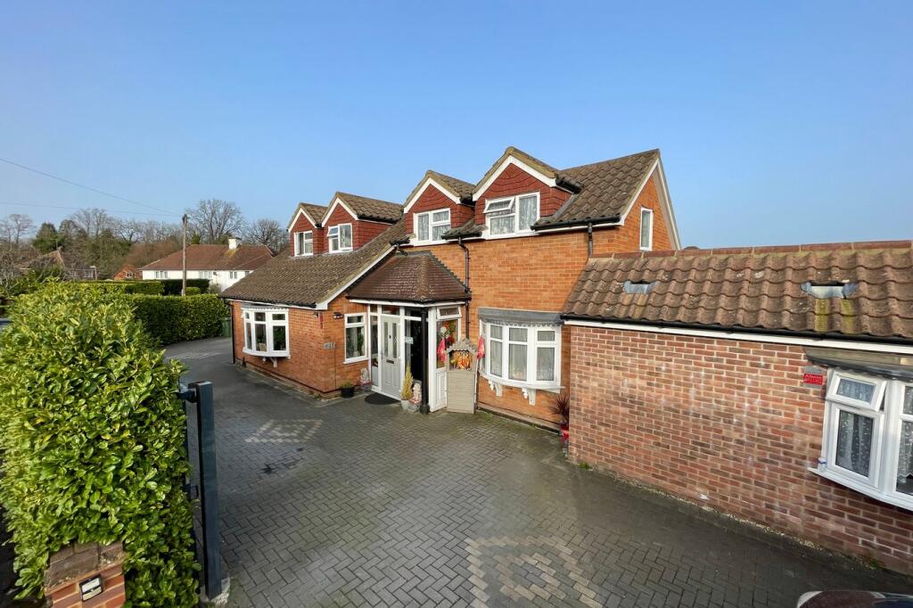 Main image of property: Woodcot Gardens, FARNBOROUGH, GU14