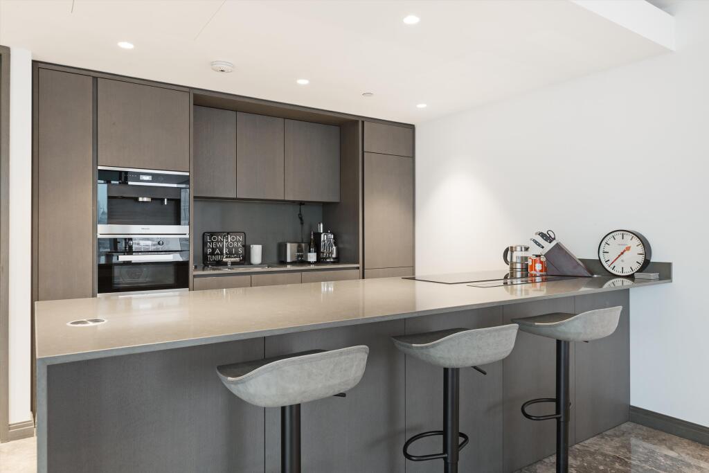 Apartment in London - View 3