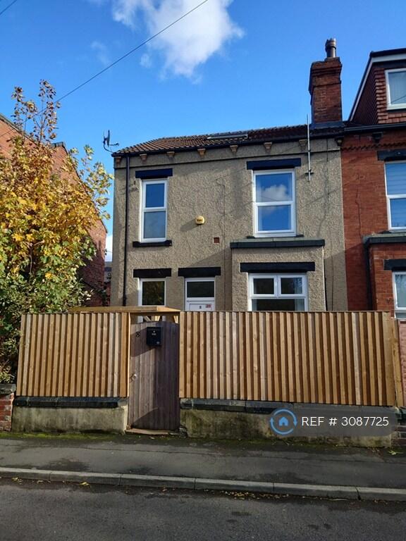 Main image of property: Brooklyn Terrace, Leeds, LS12