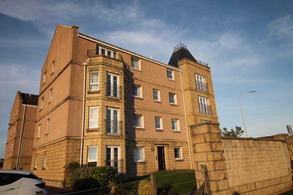 Main image of property: Inverewe Place, Dunfermline, KY11