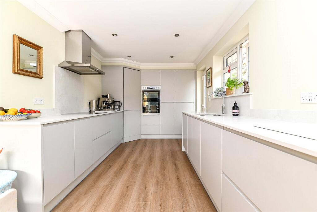 House in New Forest, Hordle - View 2