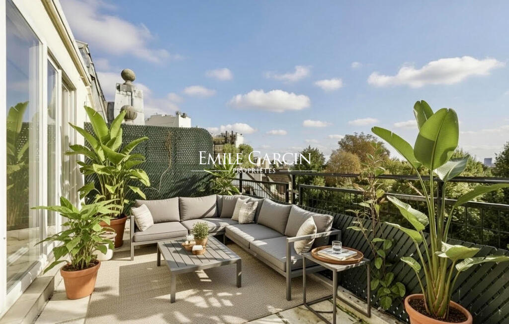 Main image of property: Paris-Isle of France, Paris, Paris 16