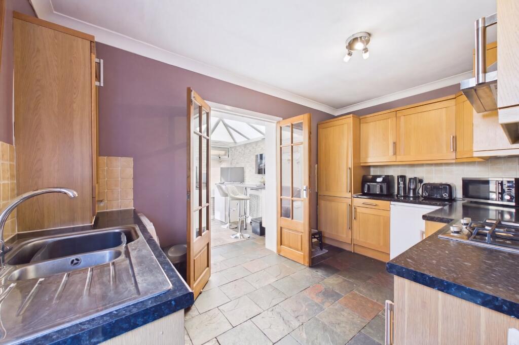 House in Guildford - View 4