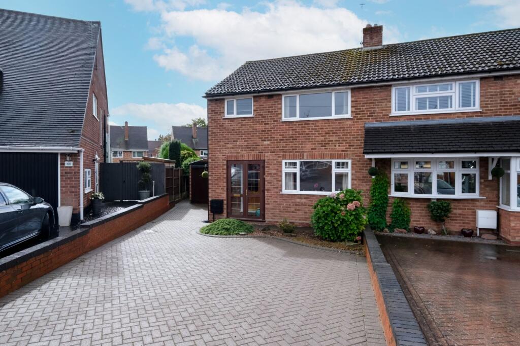 Main image of property: Harport Road, Redditch, B98