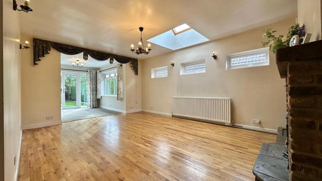 House in Rugby, Binley Woods - View 4