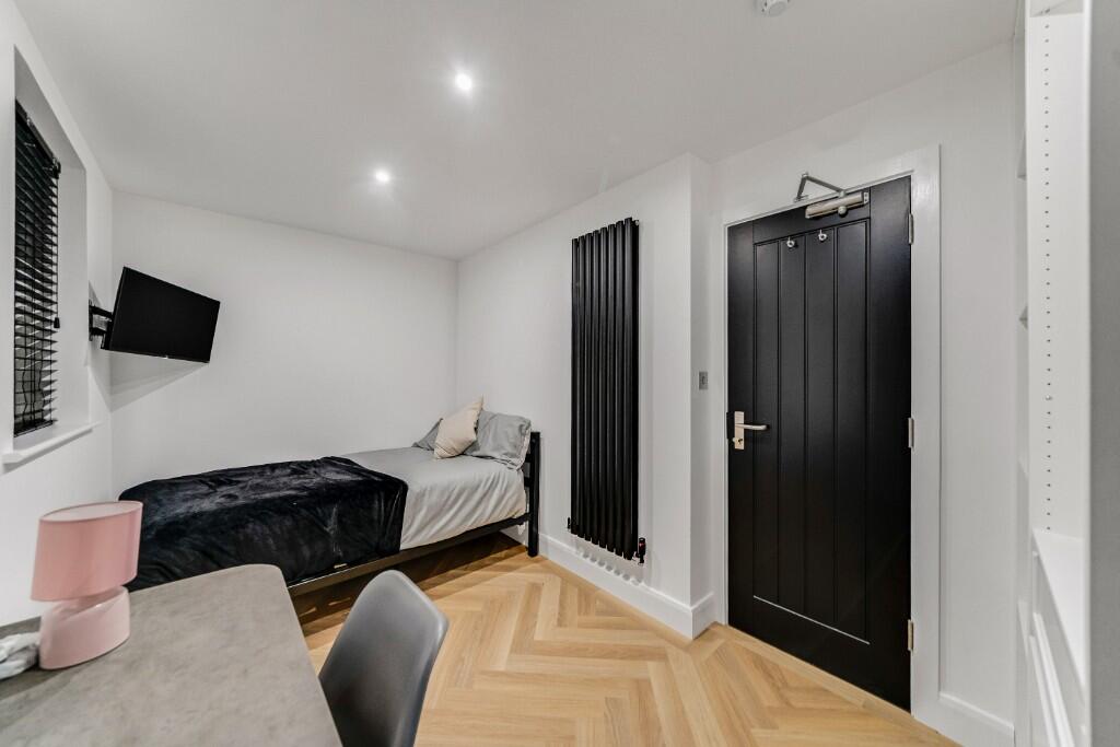 1 bedroom house share for rent