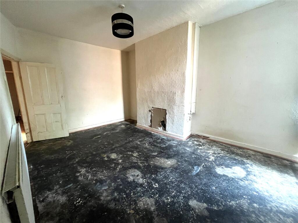 House in Bolton, Horwich - More
