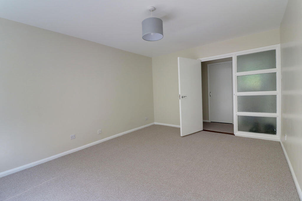 Apartment in Havant, South Hayling - More