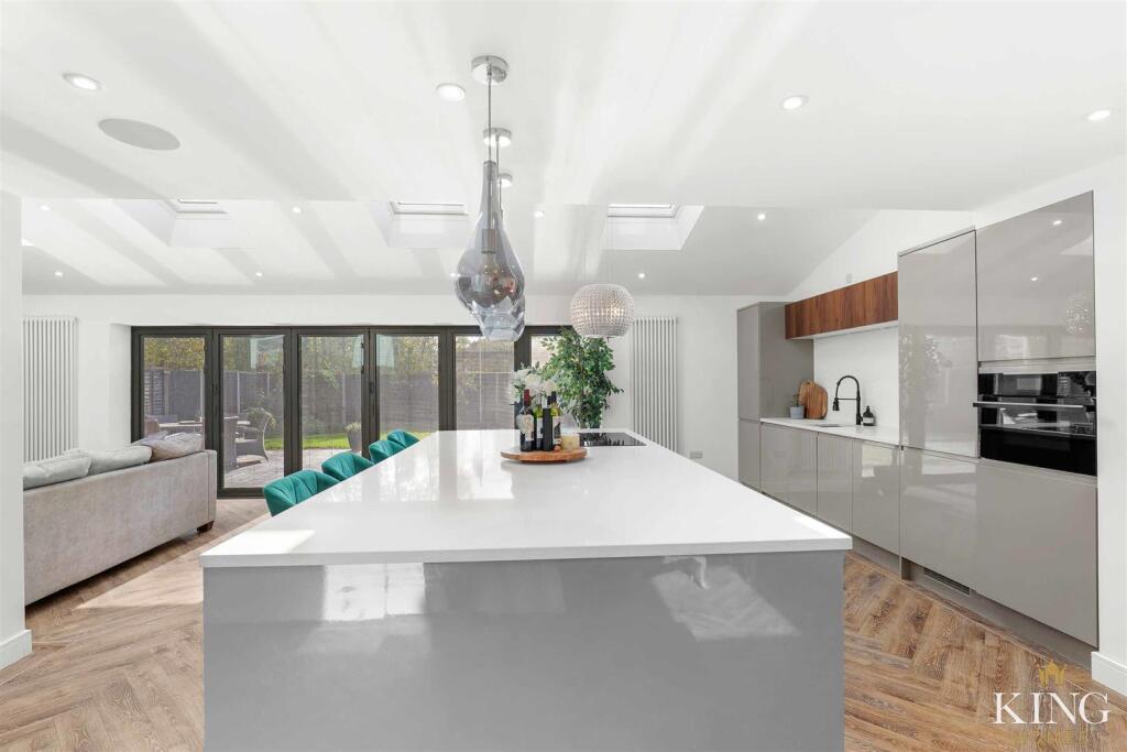 Additional image 9 of Ardens Close, Redditch