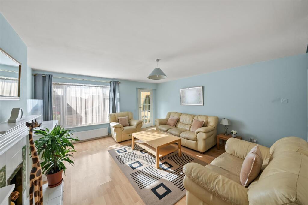 House in Southall - View 4