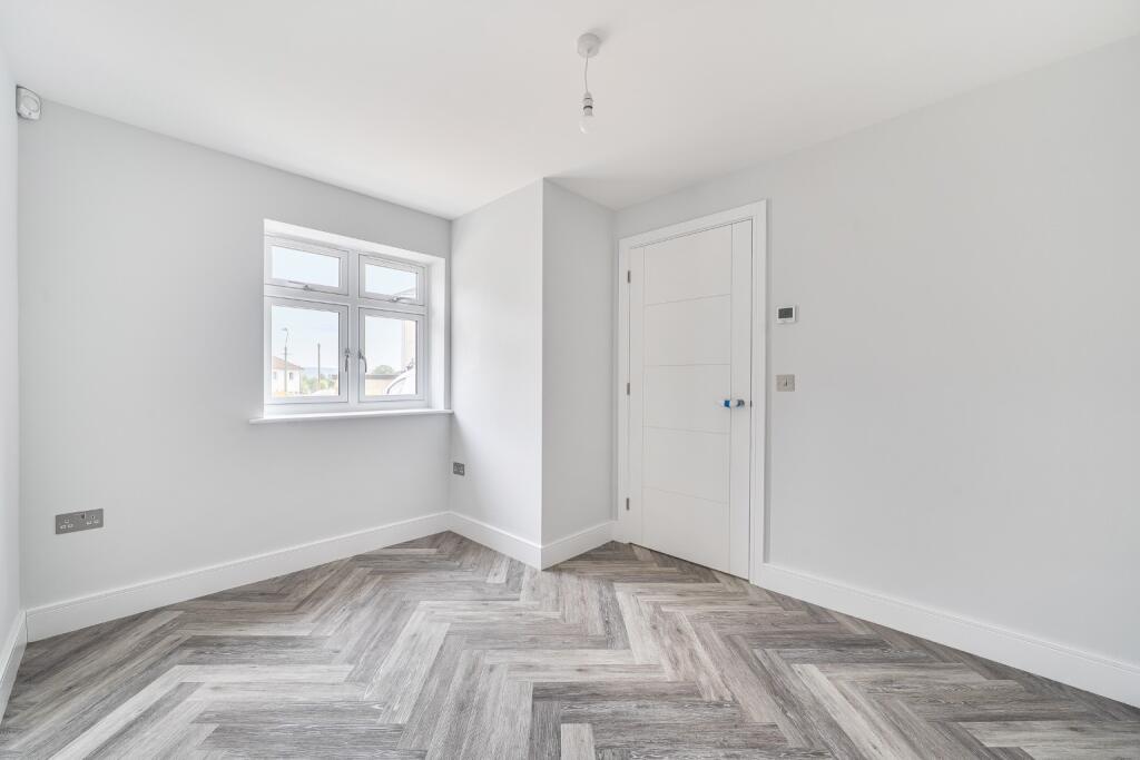 House in Sevenoaks, Bessels Green, Chevening - More