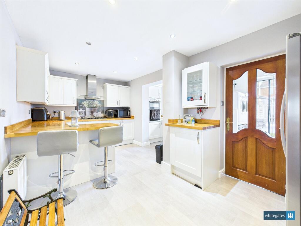 Kepple Close, New Rossington, Doncaster, South Yorkshire, DN11 photo 4