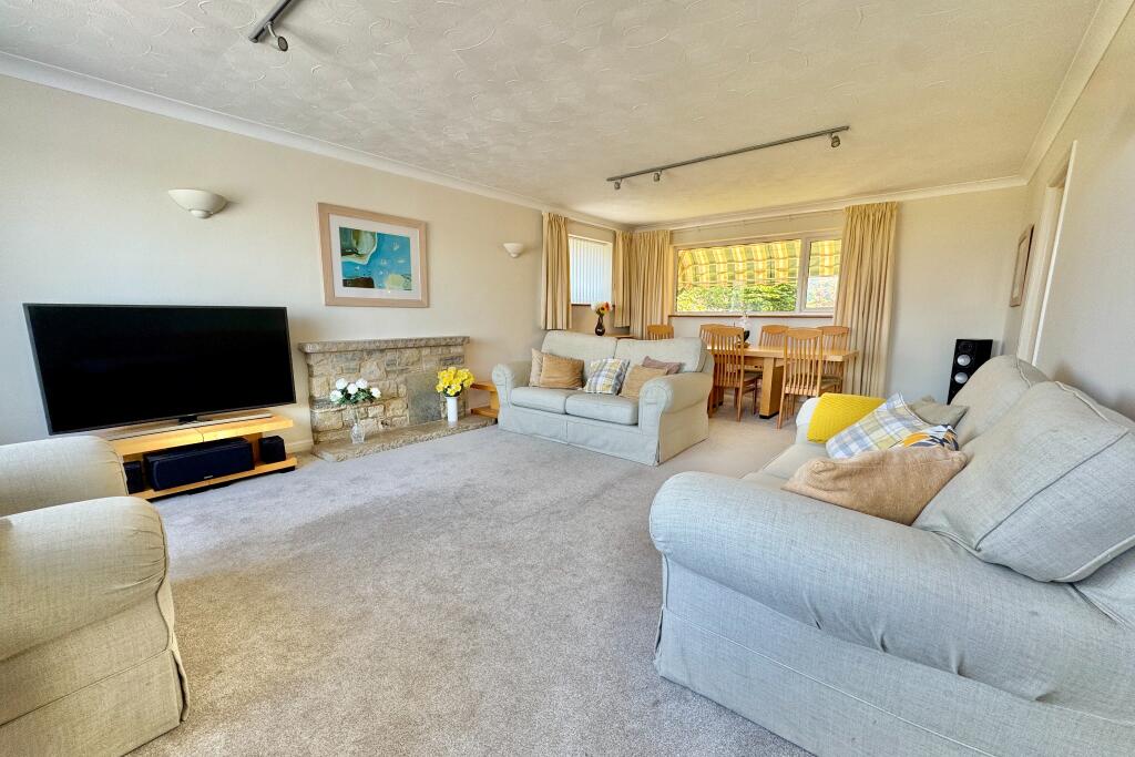 Cluny Crescent, Swanage photo 4