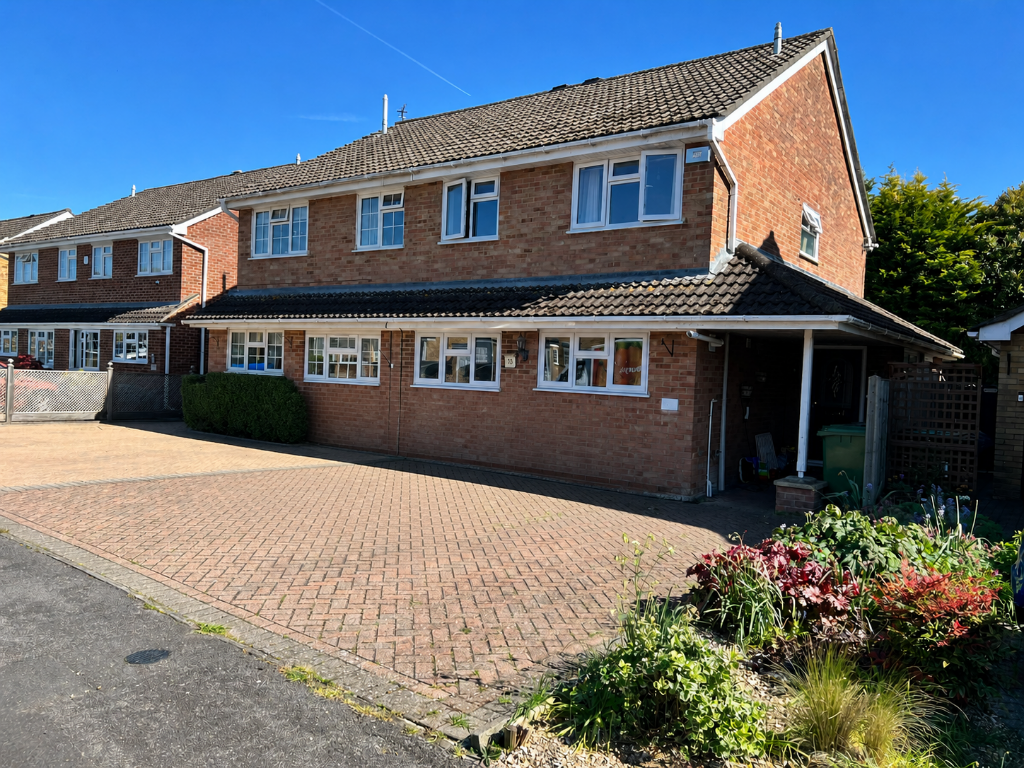 Main image of property: Tiverton Road, Basingstoke, Hampshire, RG23