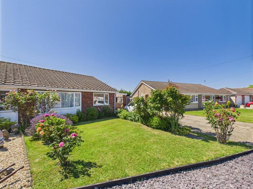 2-bed semi-detached on Mayflower Way  Mablethorpe, £195,000