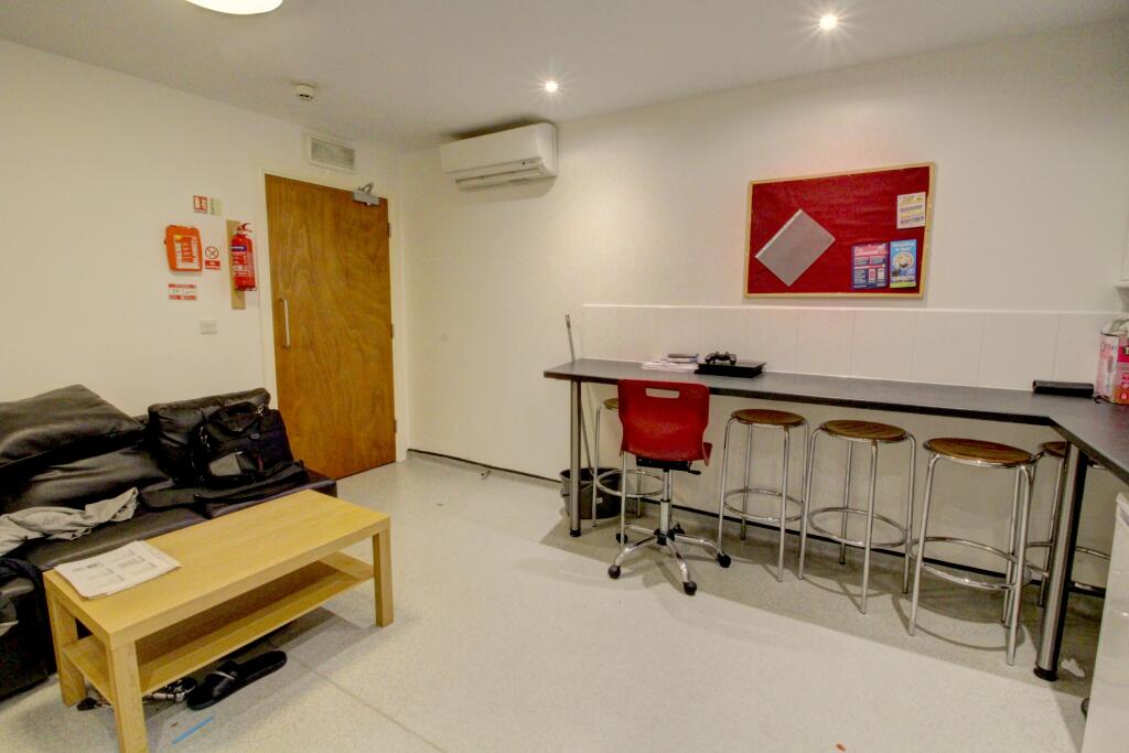 Additional image 6 of Longside Lane, Bradford, BD7