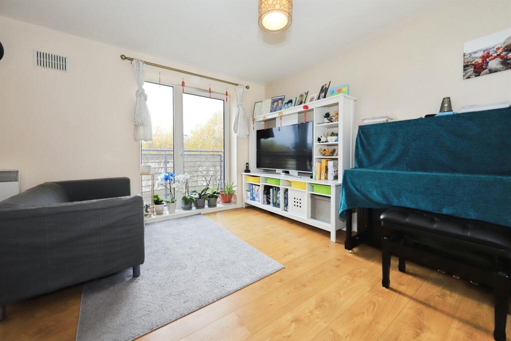 Apartment in Wolverhampton - View 4