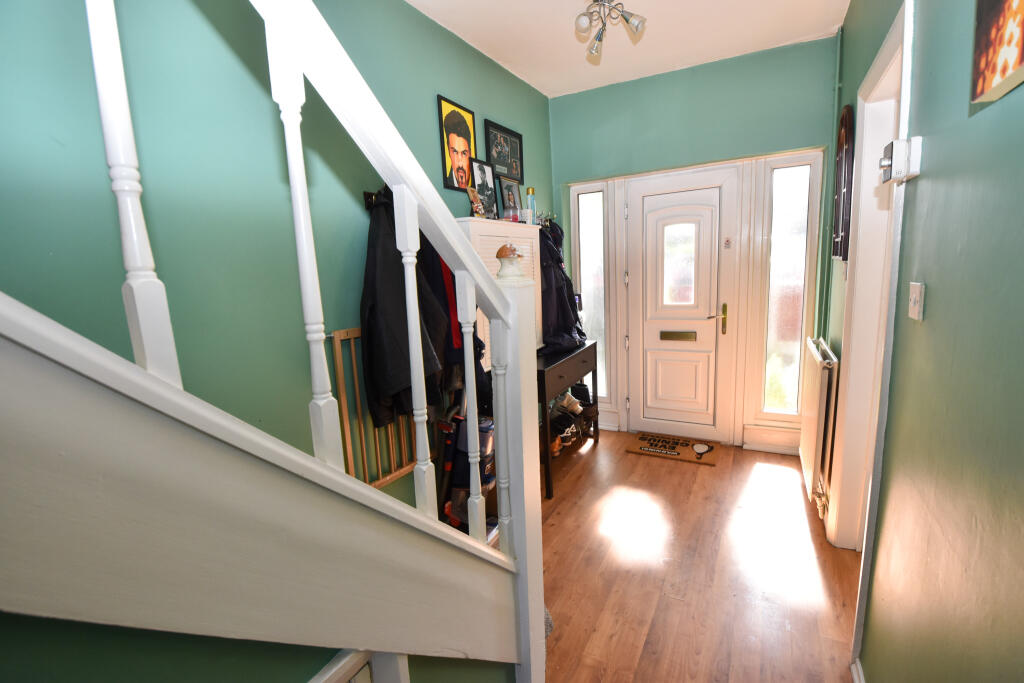 Woodbridge Road, Urmston, M41 photo 5