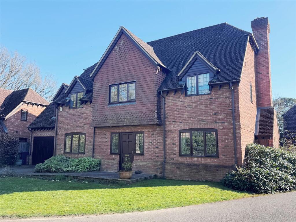 Main image of property: ABBOTTS HOUSE, Monks Lane, Newbury