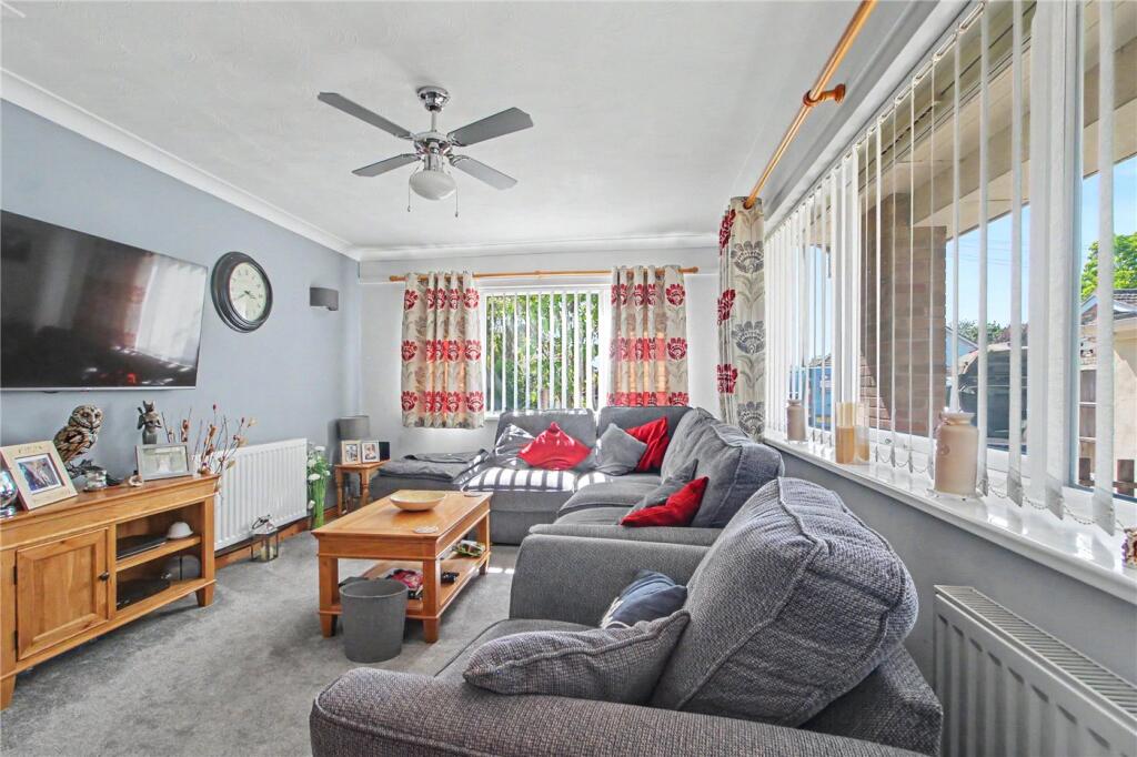 Harvey Close, Tasburgh, Norwich, Norfolk, NR15 photo 3