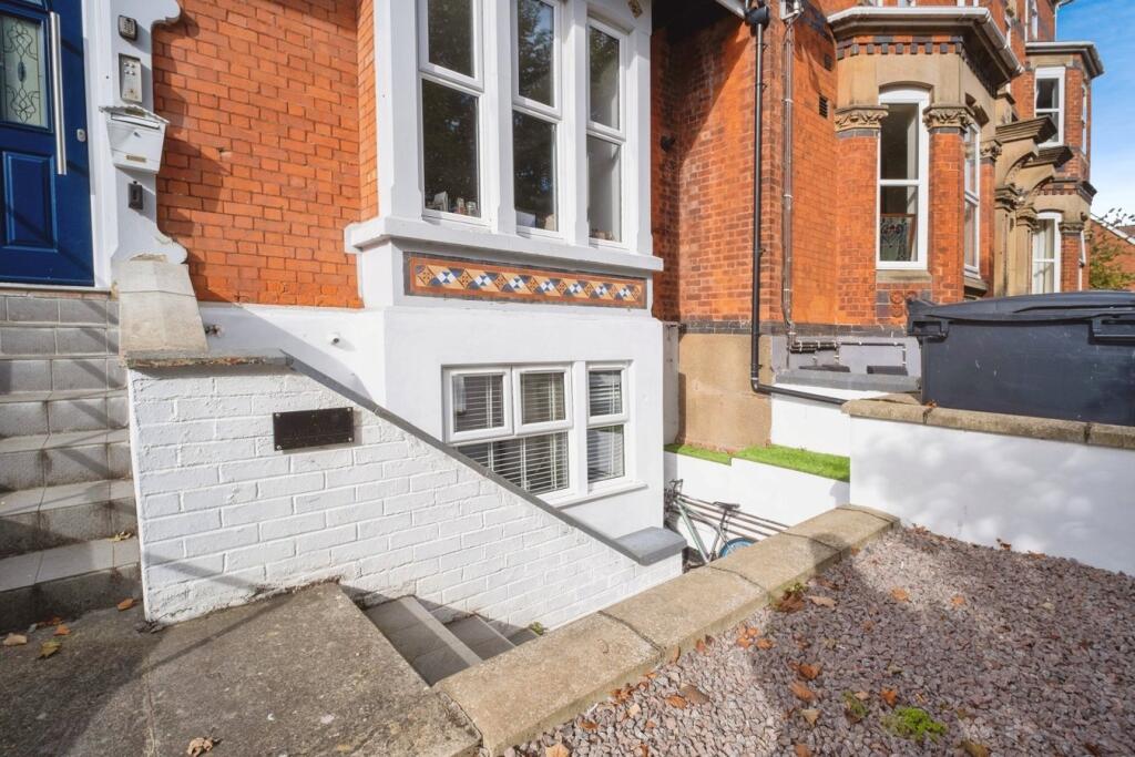 2-bed flat on Rutland Road, Skegness, PE25, £135,000