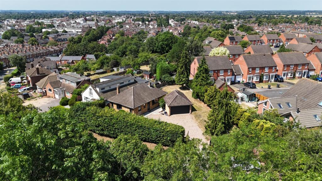 House in Warwick, Lillington, Royal Leamington Spa - View 2