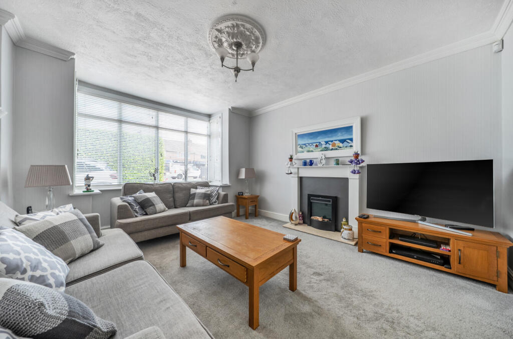 House in Worthing, West Sussex - View 2