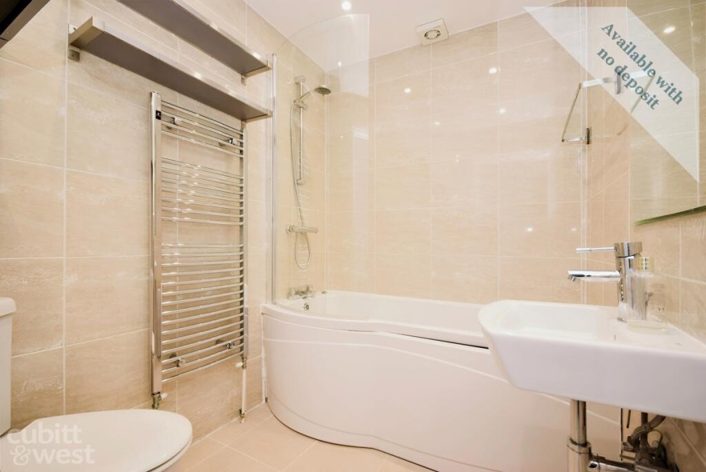 Apartment in Hove, Brunswick - View 4