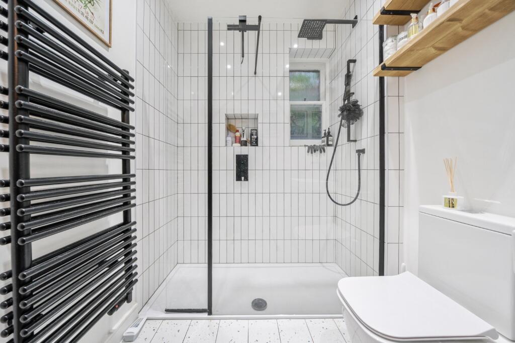 Apartment in London - More