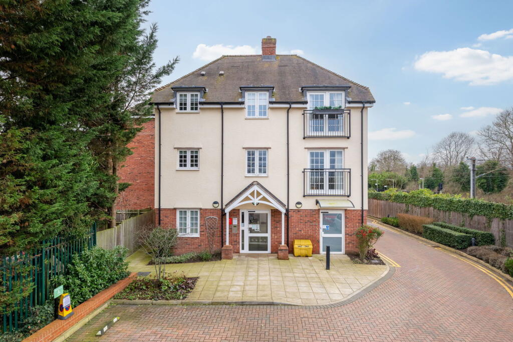 Main image of property: Station Road, Letchworth Garden City, SG6 3BA