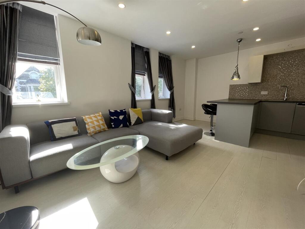 Main image of property: Richmond Parc, Richmond Road, Cardiff