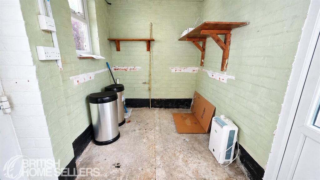 House in Nottingham, Chilwell - More