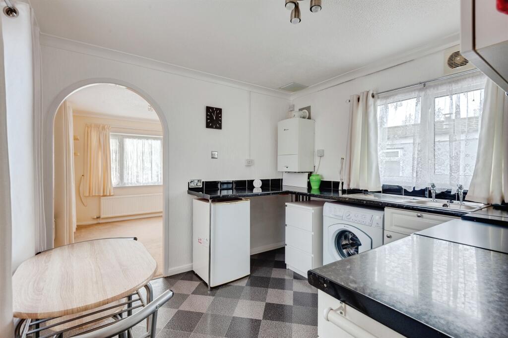 House in Frodsham, Frodsham Park Homes, Netherton - View 4