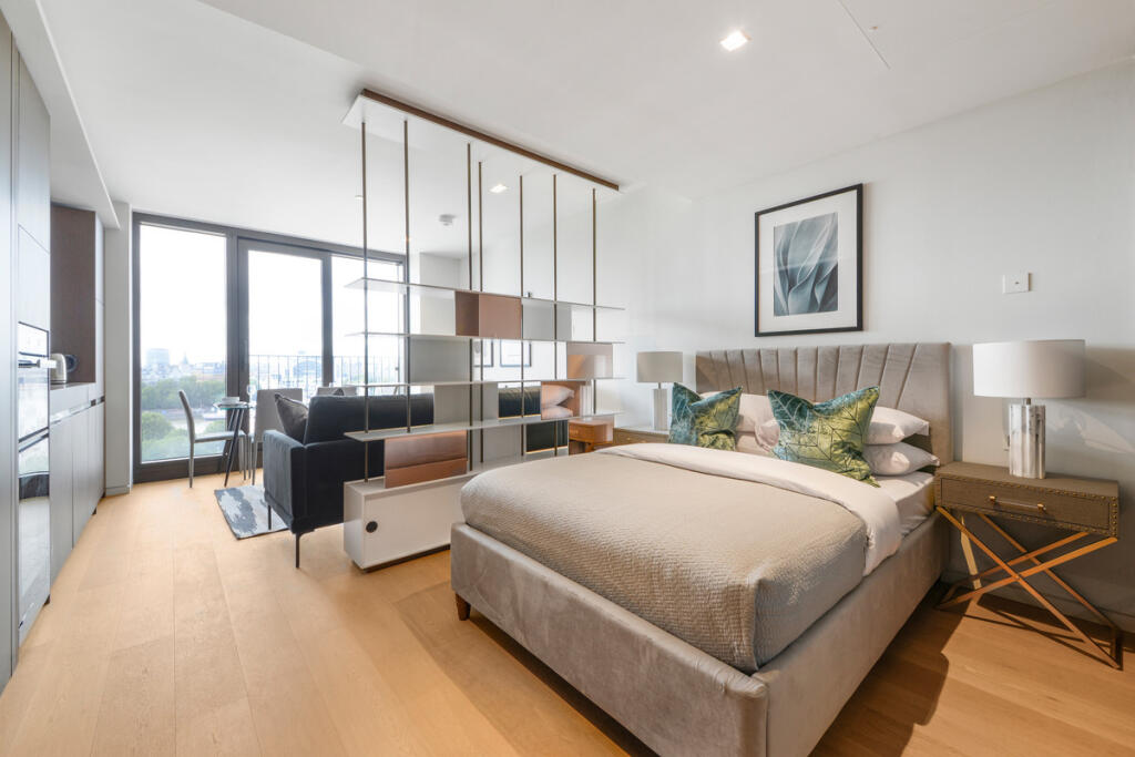 Studio flat for rent