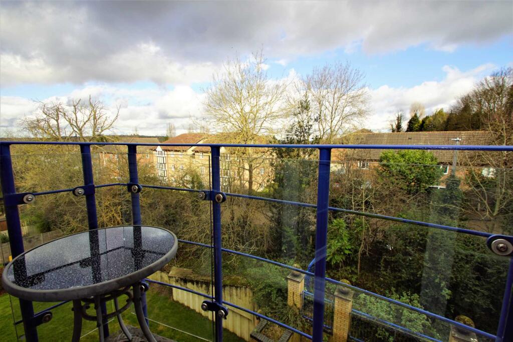 Apartment in Stevenage - View 4