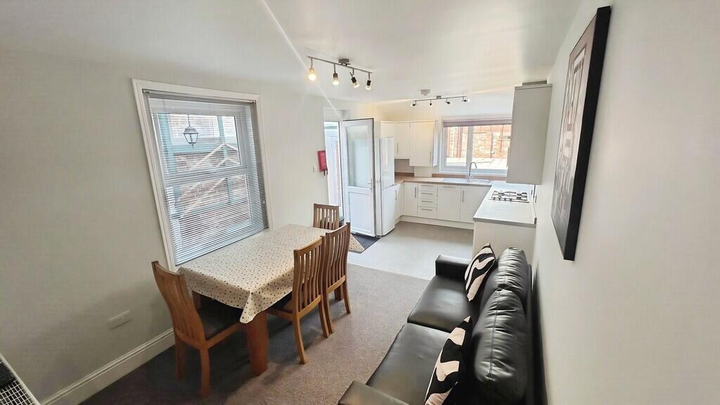 House in Exeter - View 4