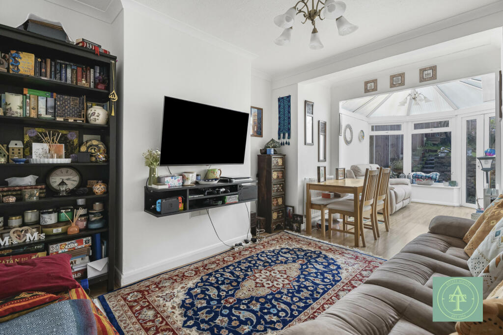 Main image of property: Lincoln Avenue, Southgate, London, N14