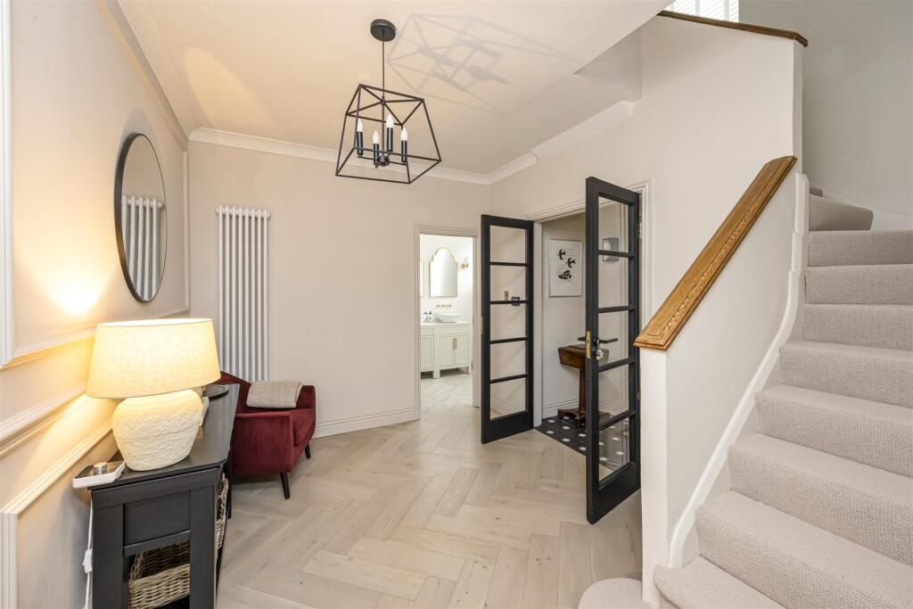 House in Worthing, West Sussex - View 3