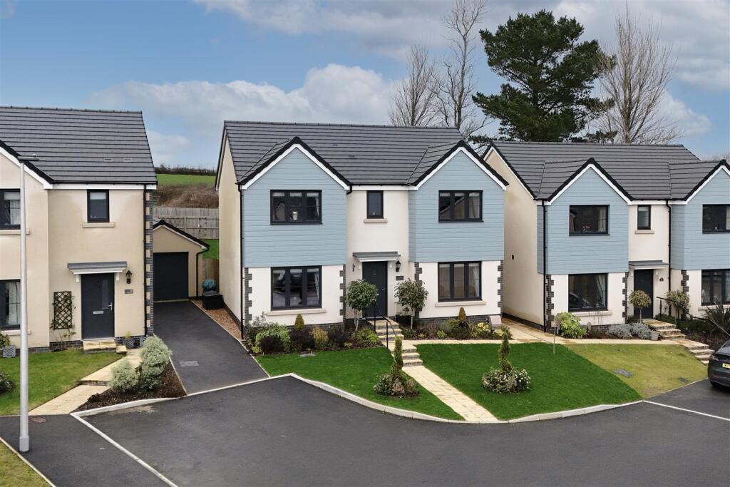 Main image of property: Cross Park, Buckland Brewer