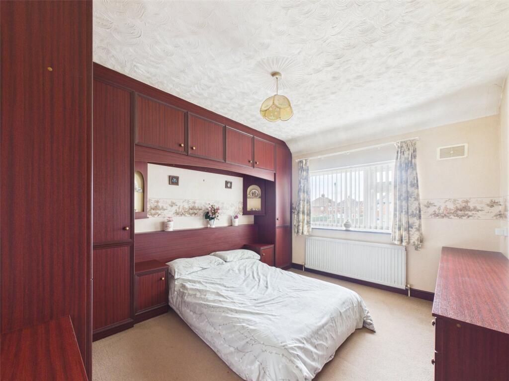 House in Tewkesbury, Churchdown - More