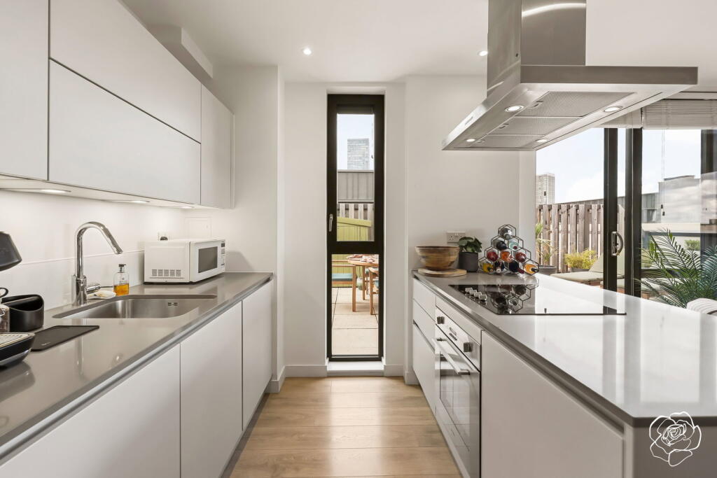 Apartment in London - More