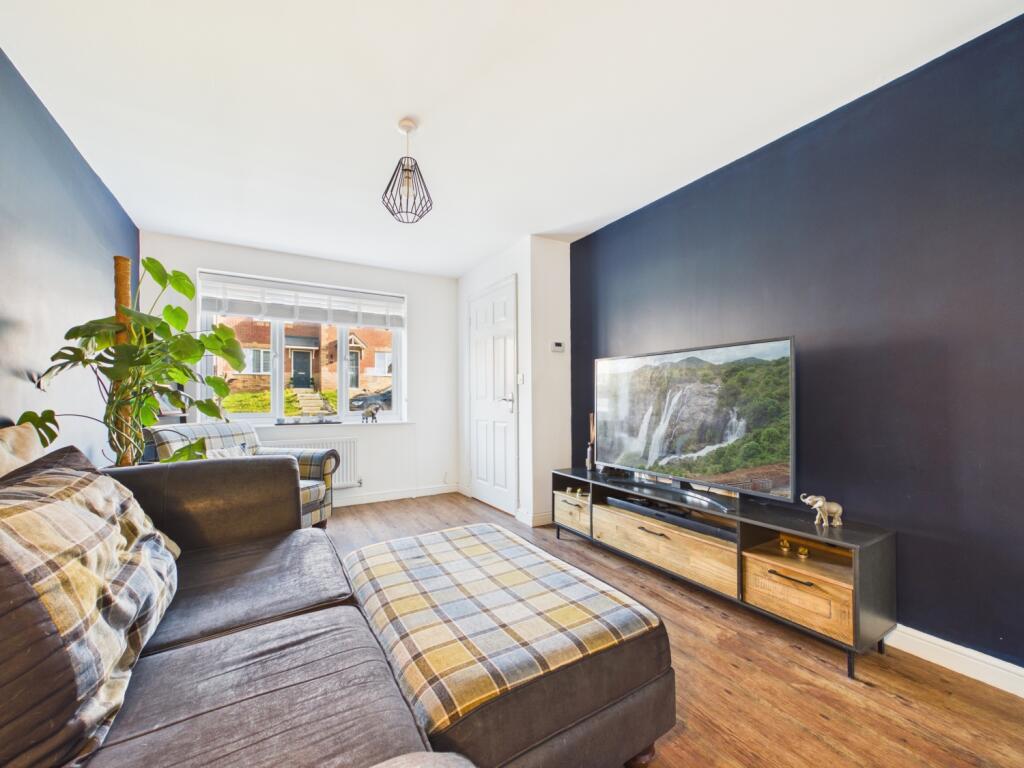 House in Wakefield - View 5