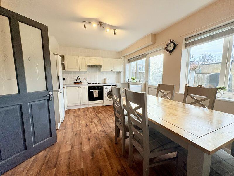 Avon Court, New Hartley photo 4